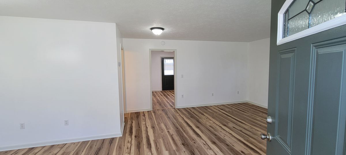 Building Photo - 335 Co Rd 262