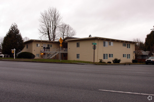 Primary Photo - Grotto Apartments