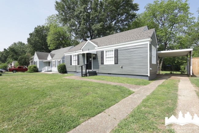 Building Photo - 871 Freeman St