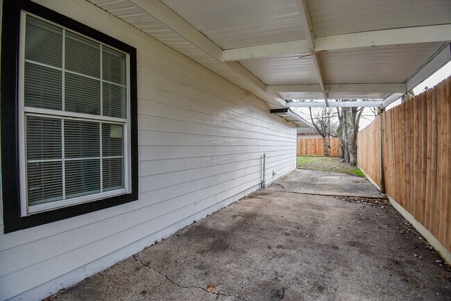 Building Photo - 2708 Morningside Ln