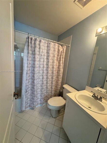 Building Photo - 14059 SW 120th Ct