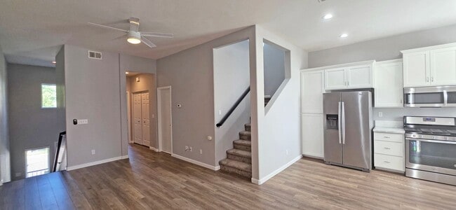 Building Photo - 4120 Beechcraft Way