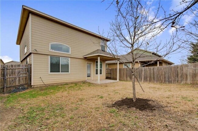 Building Photo - 9501 Sweetgum Dr