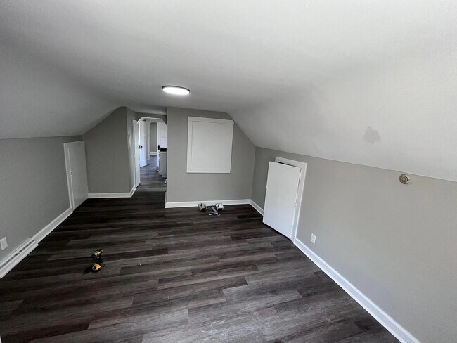 Building Photo - 8617 W Adler St
