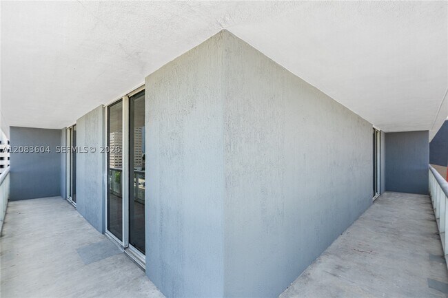 Building Photo - 50 Biscayne Blvd