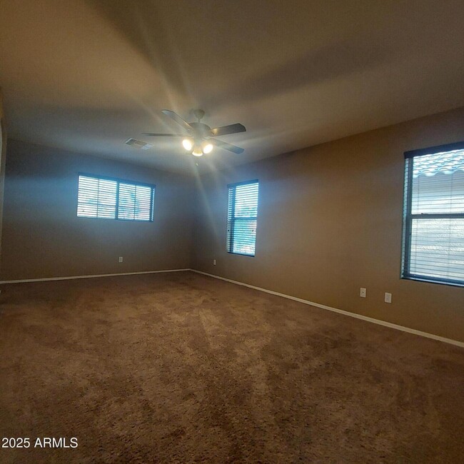 Building Photo - 10225 W Camelback Rd