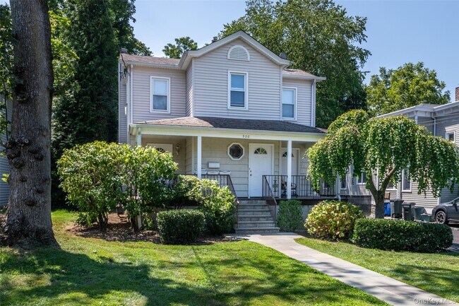 Primary Photo - 320 Melbourne Ave
