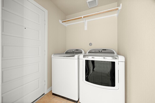 Building Photo - 18003 Alora Springs Trace