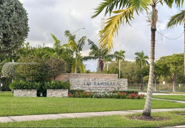 Building Photo - 244 NE 210th Way