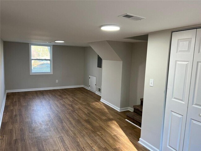 Building Photo - 3177 Pinto Dr
