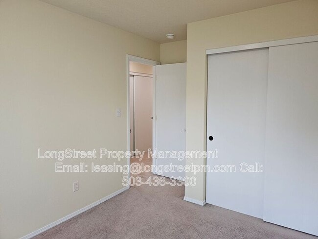 Building Photo - 5719 N Yale St
