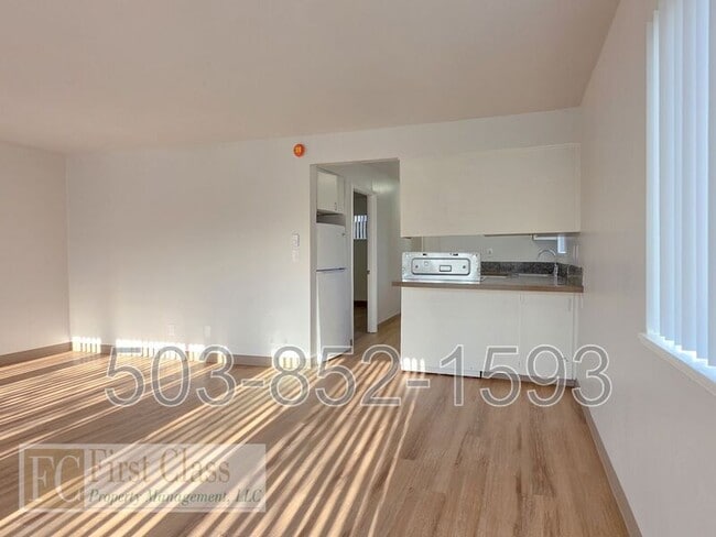 Building Photo - 12345 SW Hall Blvd