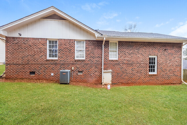 Building Photo - 3469 Salem Mill Trail SE