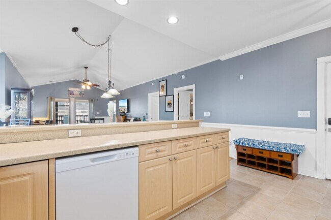 Building Photo - 4891 Luster Leaf Cir