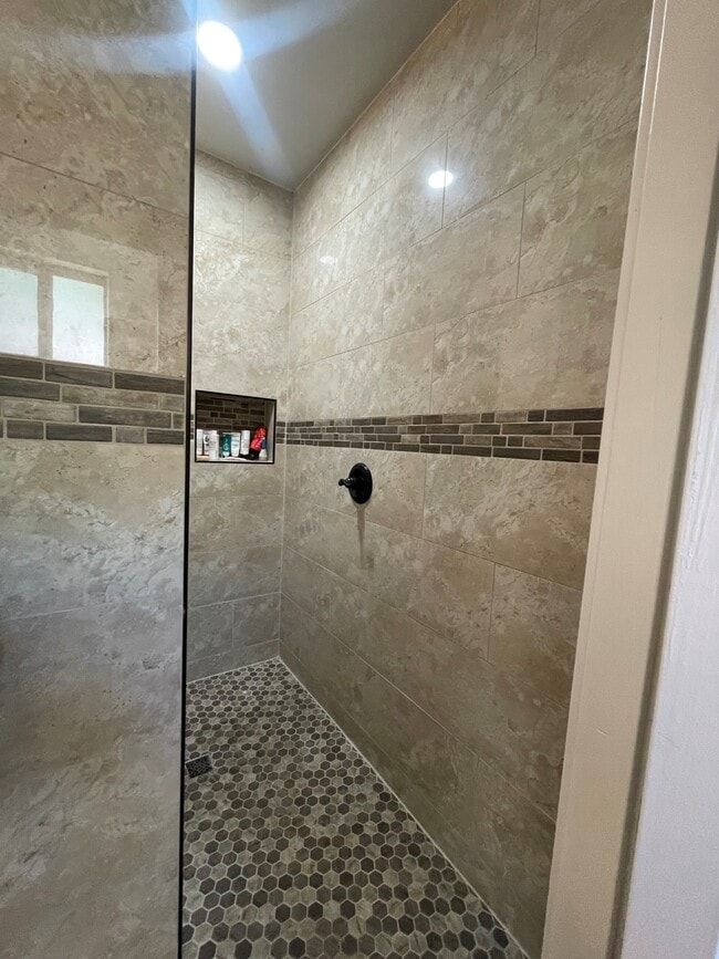 Building Photo - 5675 Hole in 1 Dr