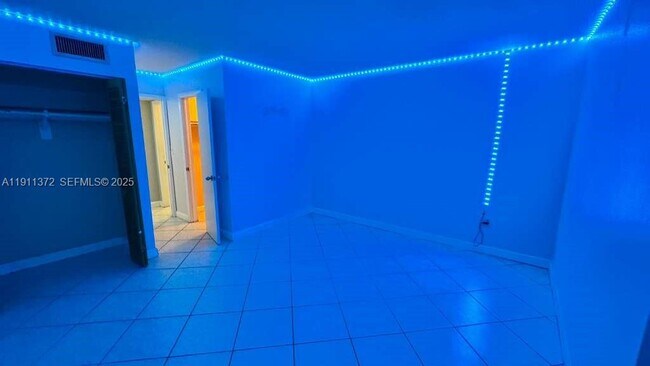 Building Photo - 6195 W 18th Ave