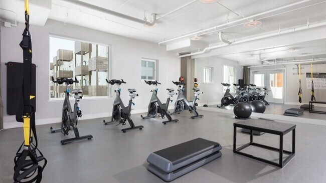 Building Photo - 868 S 5th St