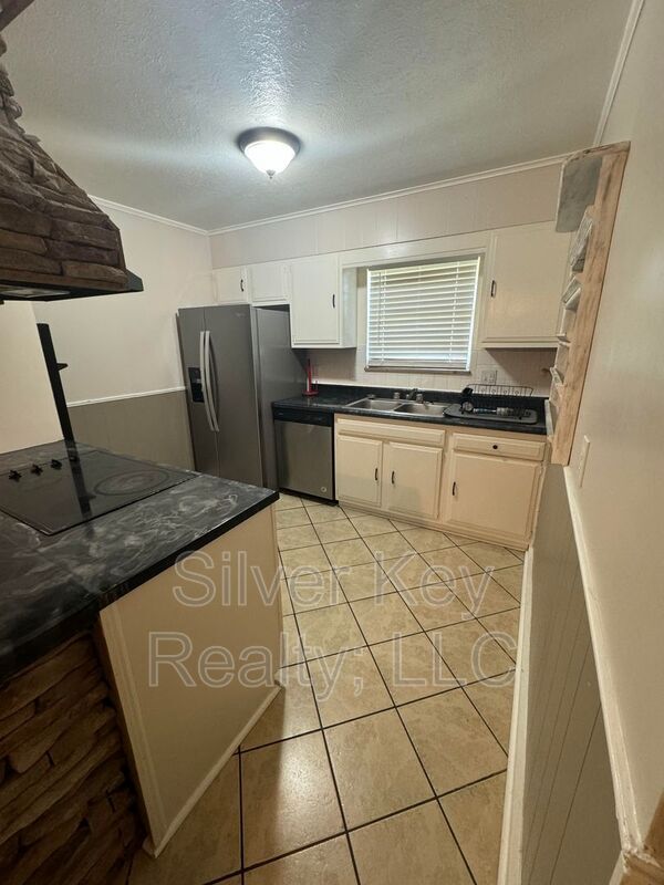 Building Photo - 103 Co Rd 807