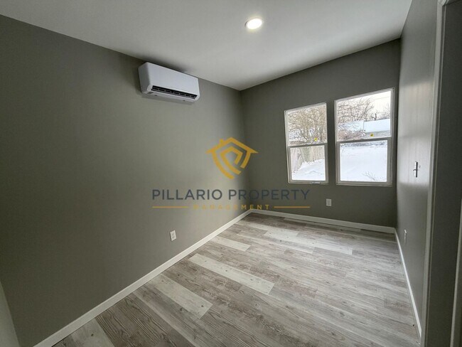 Building Photo - Renovated 3-Bedroom Near State Fairgrounds, Available NOW!