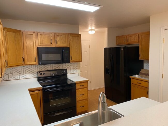 Building Photo - 3911 Christy Heights