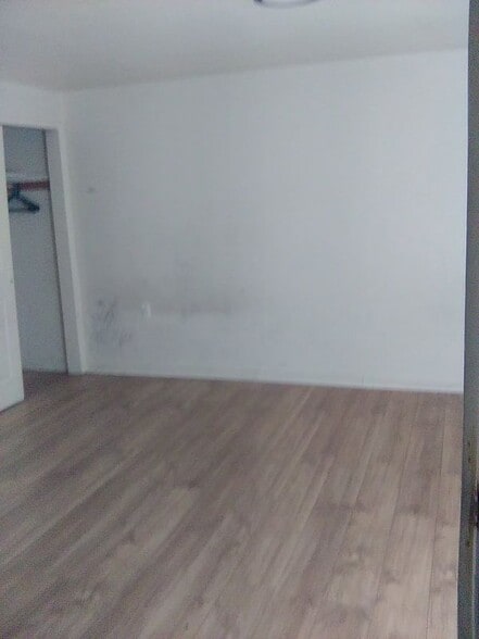 Building Photo - 325 Pershing Ave