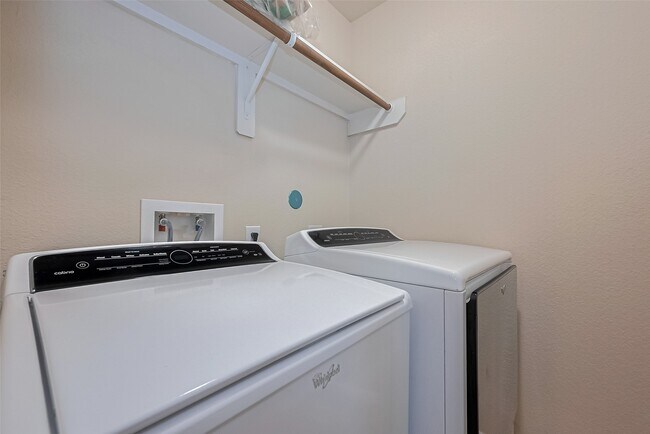 Building Photo - 5506 Casa Martin Dr