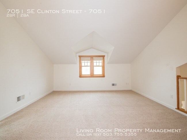 Building Photo - 7051 SE Clinton St