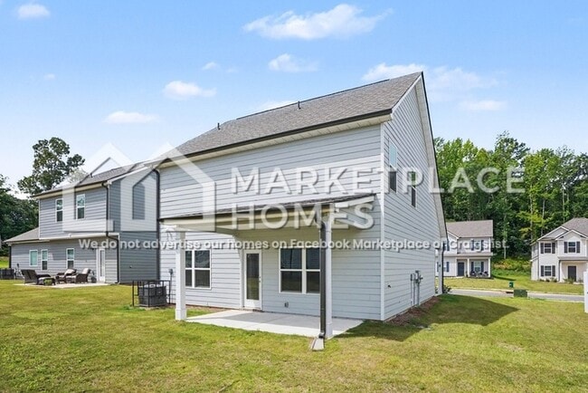 Building Photo - 229 W L Miller Dr