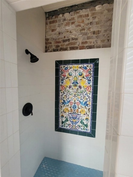 Building Photo - 1407 Broadway Avenue J