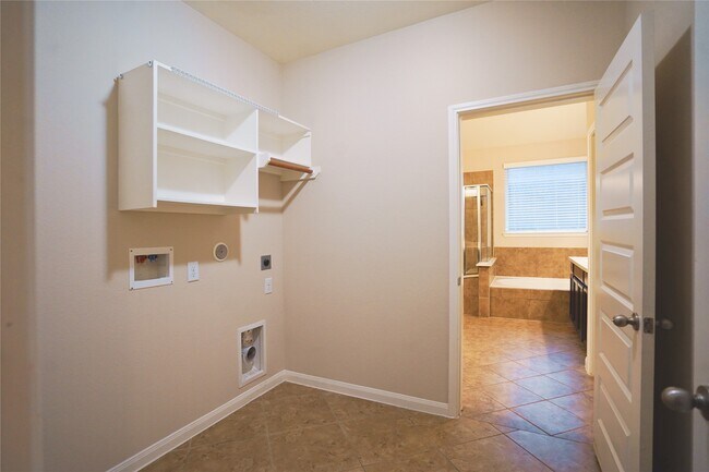 Building Photo - 3303 Windsor Ranch Ln
