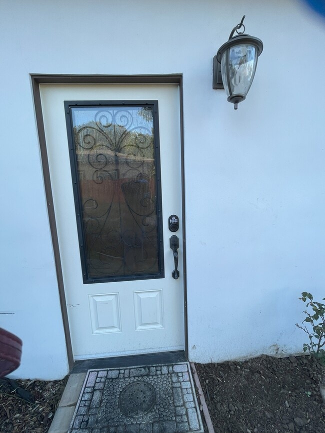 Building Photo - 1215 Altamead Dr