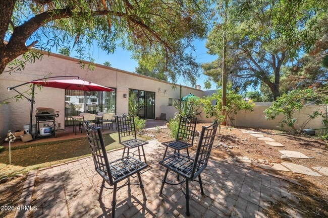 Building Photo - 7368 E Pleasant Run