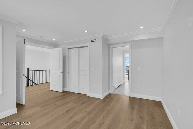 Building Photo - 141 Vanard Dr