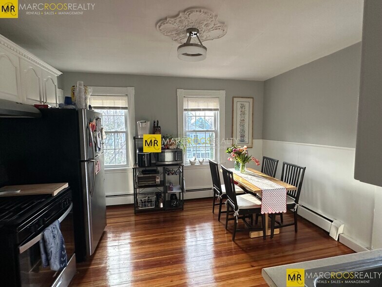 Building Photo - 144 Nonantum St