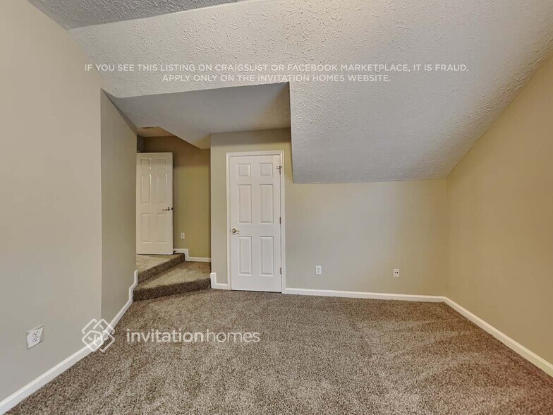 Building Photo - 10153 N Links Dr