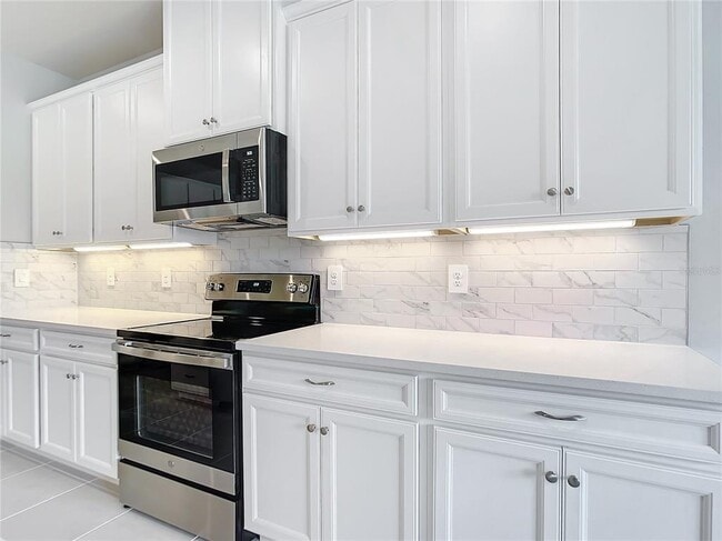 Building Photo - 16876 Castoro Dr