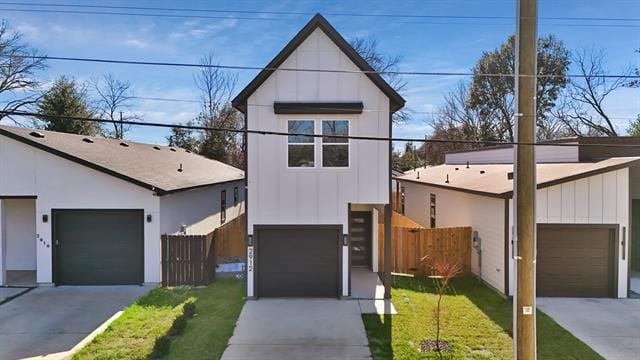 Building Photo - 4228 Aztec Dr