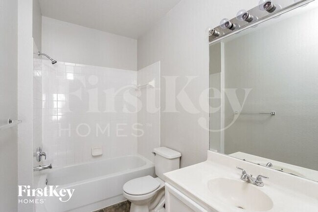 Building Photo - 5180 Prime Terrace