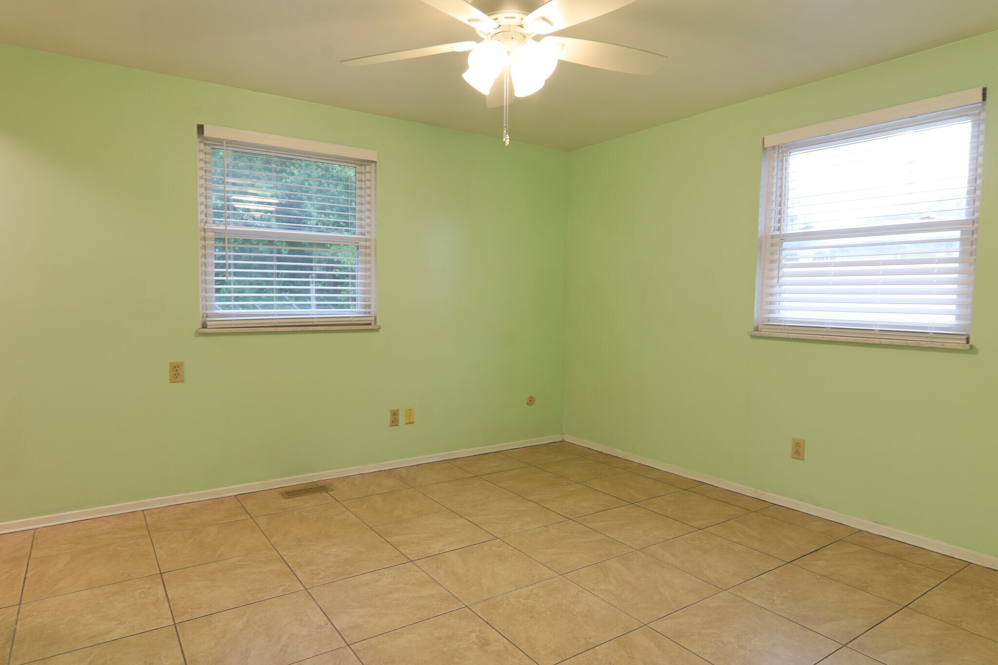 Building Photo - 4410 Pennystone Av