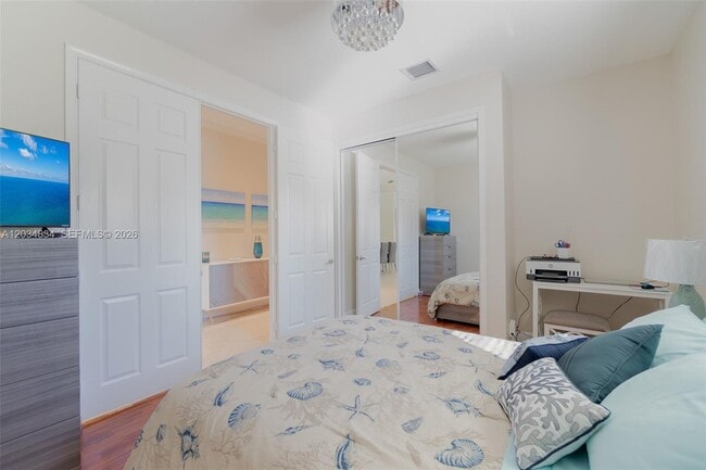 Building Photo - 2675 Clipper Cir