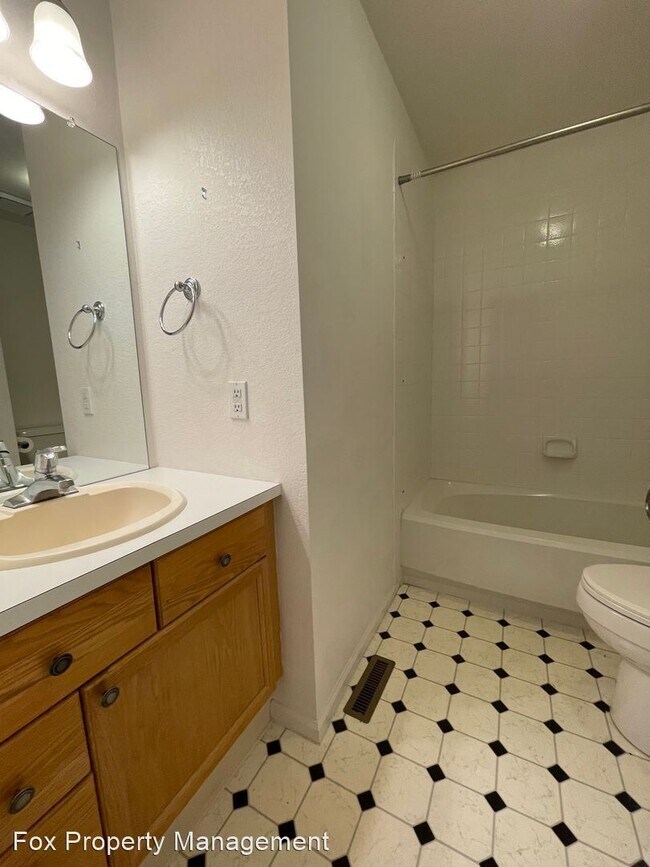 Building Photo - 3 br, 3 bath House - 302 Owl Drive