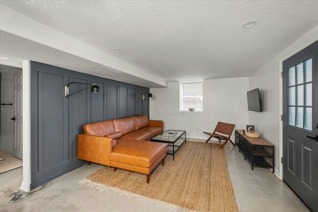 Building Photo - 1386 S 1100 E