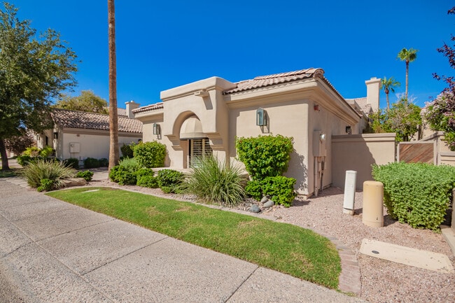 Building Photo - 10126 E Cochise Dr