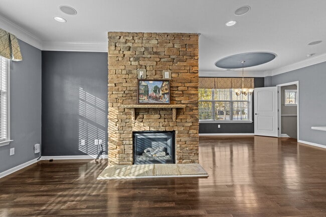 Building Photo - 3019 Valleystone Dr