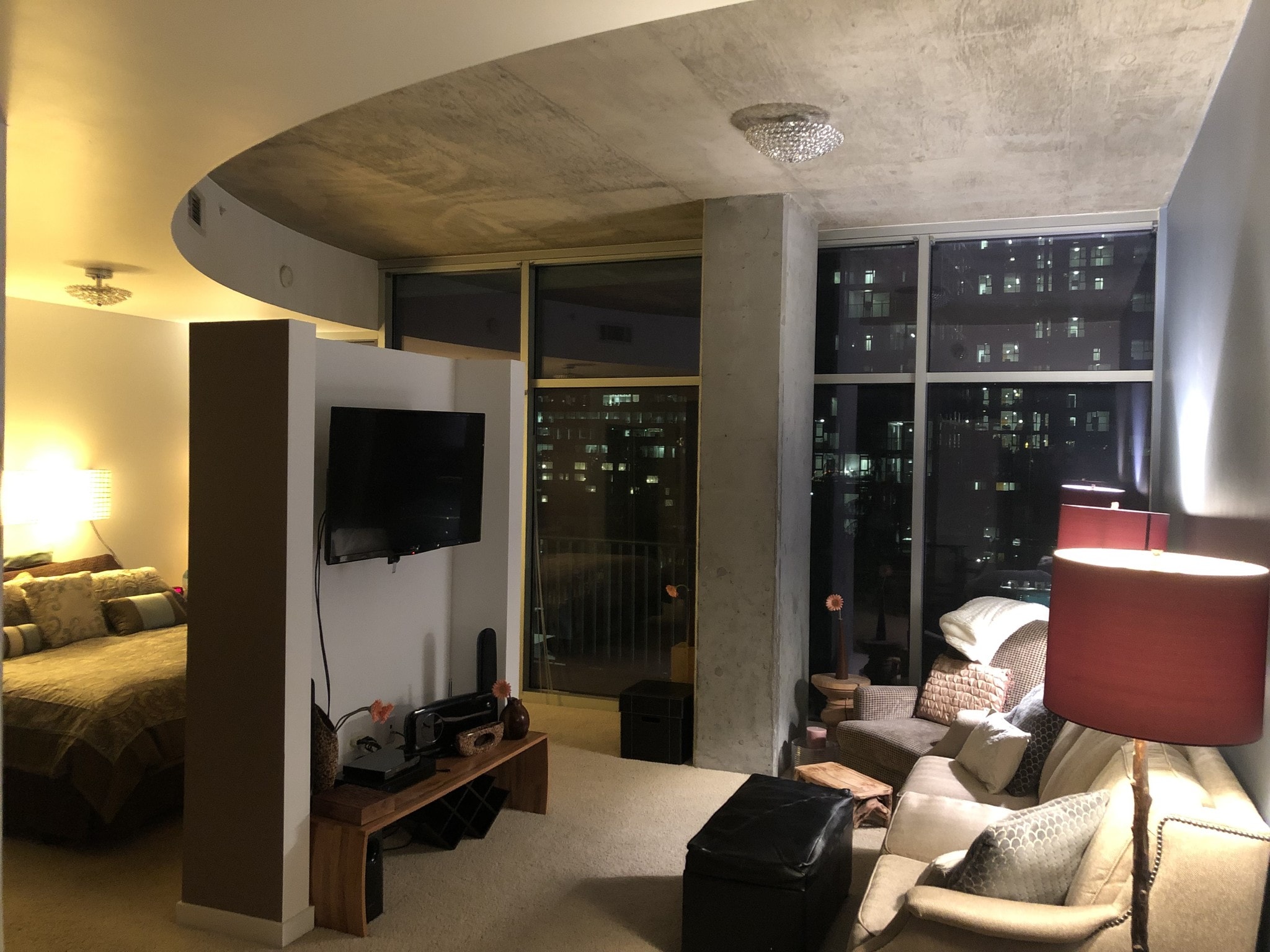 Building Photo - 1700 Bassett St