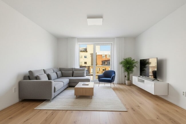 Building Photo - 1035 Commonwealth Ave