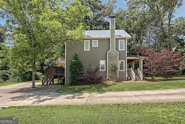 Building Photo - 643 Washington St