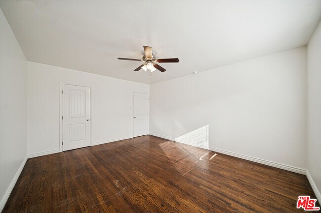 Building Photo - 3652 Carmona Ave