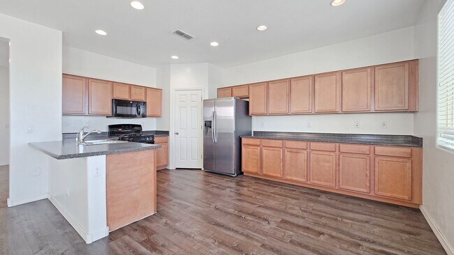 Building Photo - Blue Horizons community near Goodyear!