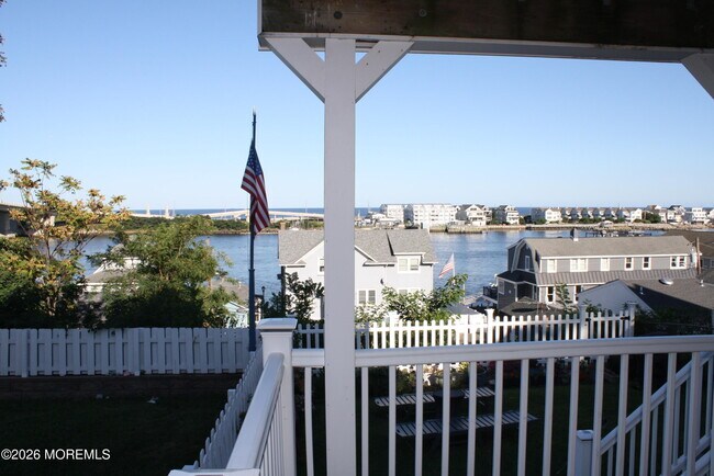 Building Photo - 42 Oceanview Ave